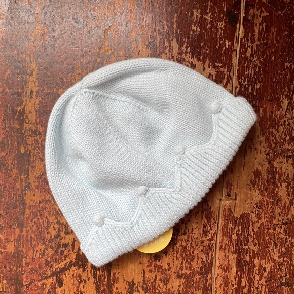 Beanie, size 0-6 months - Picture 2 of 3